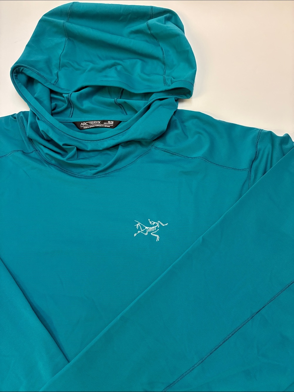Arc'teryx Phasic Sun Hoody- Men’s Medium, Blue (teal), SPF50, spacious hood